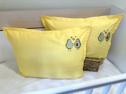 Комплект калъфки за възглавници с бродерия „Авокадо“