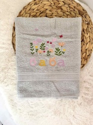 Персонализирана хавлия с цветна бродерия "Баба" - сива