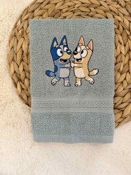 Детска кърпа за баня с бродерия - 30/50см. - Блуи и Бинго