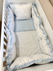 Бебешки спален комплект 8 части с обиколници "Сини звездички"
