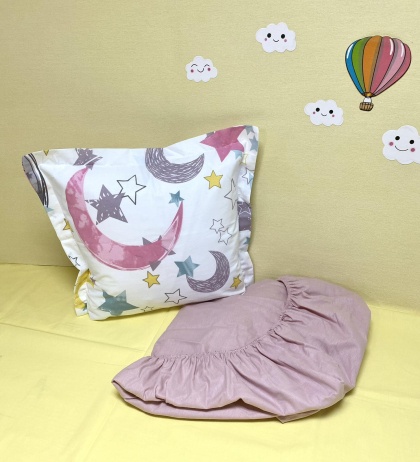 Долен чаршаф с ластик + калъфка - "Големи розови луни"