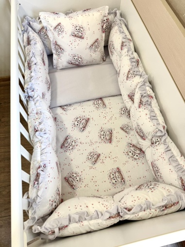 Бебешки спален комплект 8 части с обиколници "Котешка прегръдка" - сиво
