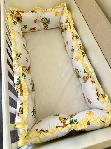 Обиколници за бебешка кошара "Пчелички"