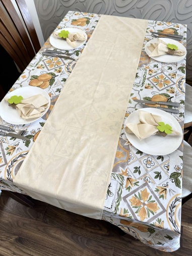Комплект за маса "Лимонова нежност"