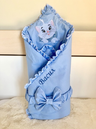 Персонализирано порт бебе за изписване с бродерия "Коте" - синьо , 80/80см.