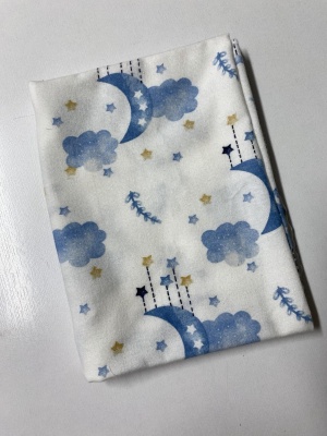Бебешка пелена от бархет "Сини лунички" - 80/80см.