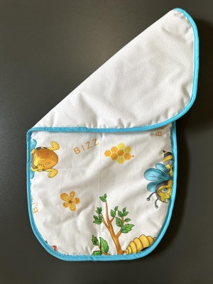 Непромокаема подложка 2в1 "Пчелички"