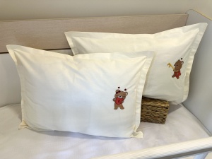 Комплект калъфки за възглавници с бродерия „Мечета“