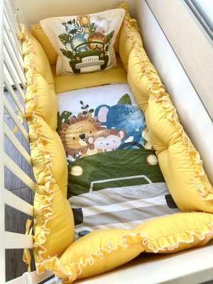 Луксозен бебешки спален комплект  8 части с обиколници "Джунгла"